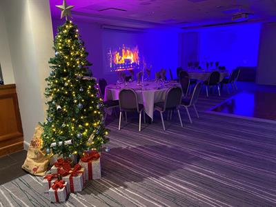 Festive Christmas Parties 2024 at Holiday Inn Southampton-Eastleigh