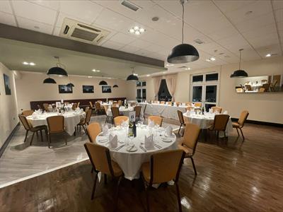 Festive Christmas Parties 2024 at Holiday Inn Kenilworth-Warwick