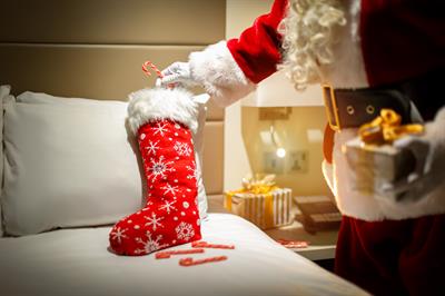 Celebrate Christmas Parties 2025 at Holiday Inn Hemel Hempstead M1 J8