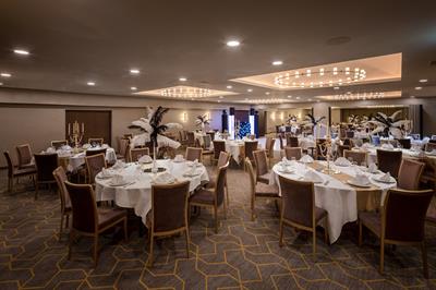 Christmas Parties 2025 at the Holiday Inn Gatwick Worth, Crawley
