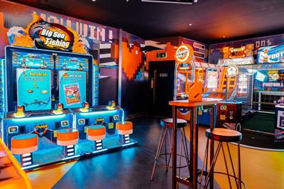 Christmas Parties 2026 at King Pins, Waverley Edinburgh 