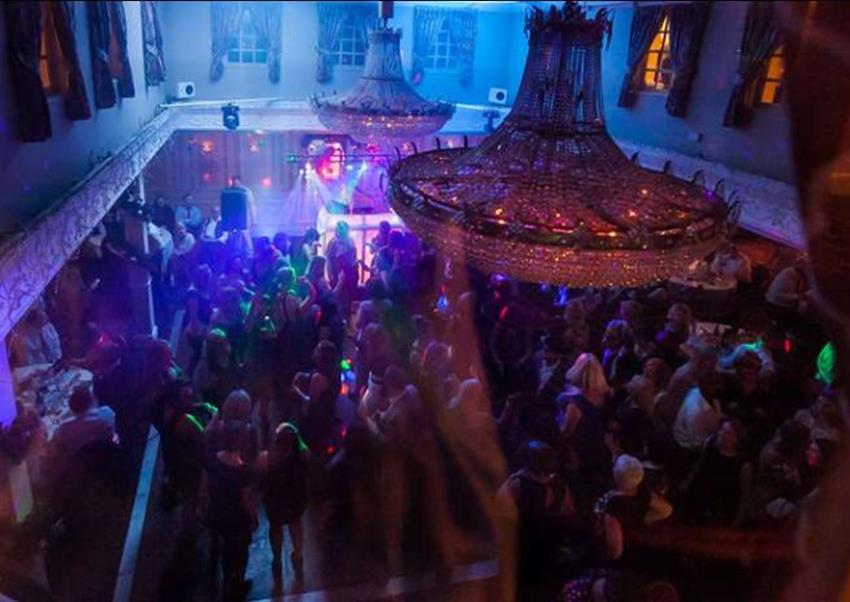 Christmas Parties 2022 at London Chigwell Prince Regent Hotel