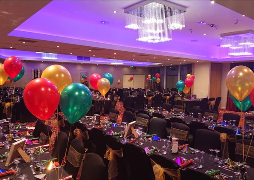 Decades & Inclusive Christmas Parties 2022 at Hull Humber View Hotel 
