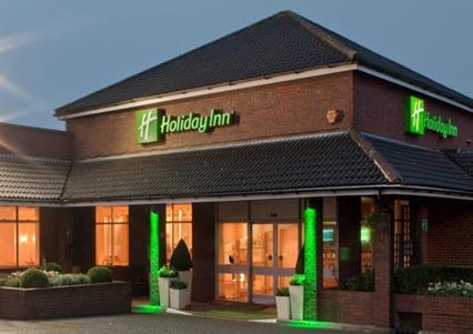 Celebrate Christmas Parties 2022 at the Holiday Inn