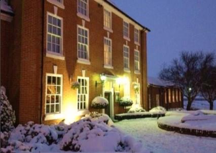 Christmas Parties 2022 at the Best Western Windmill Village Hotel, Coventry